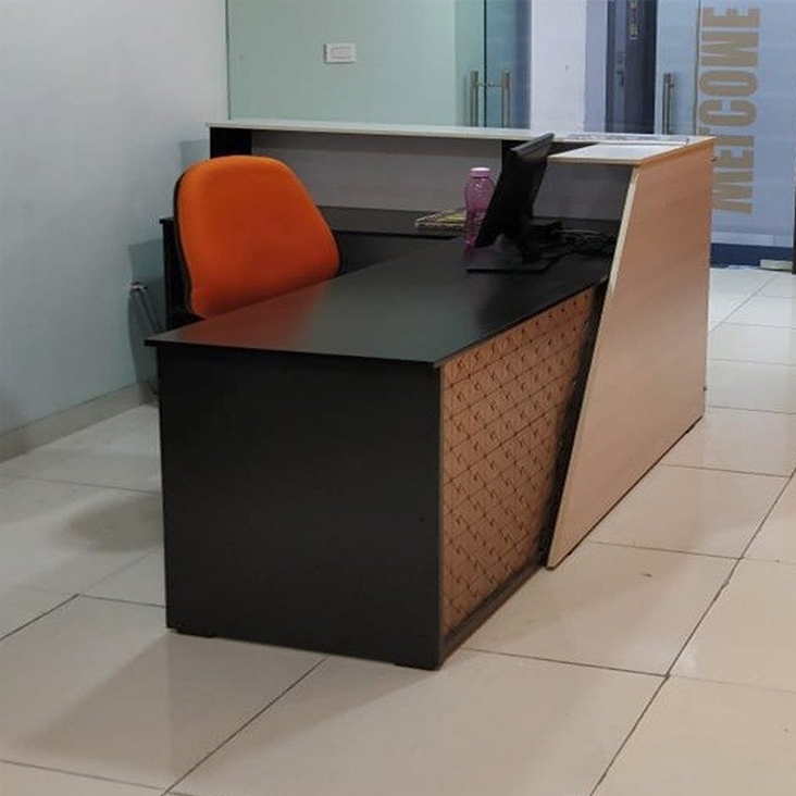 Conference Table Manufacturers in Delhi